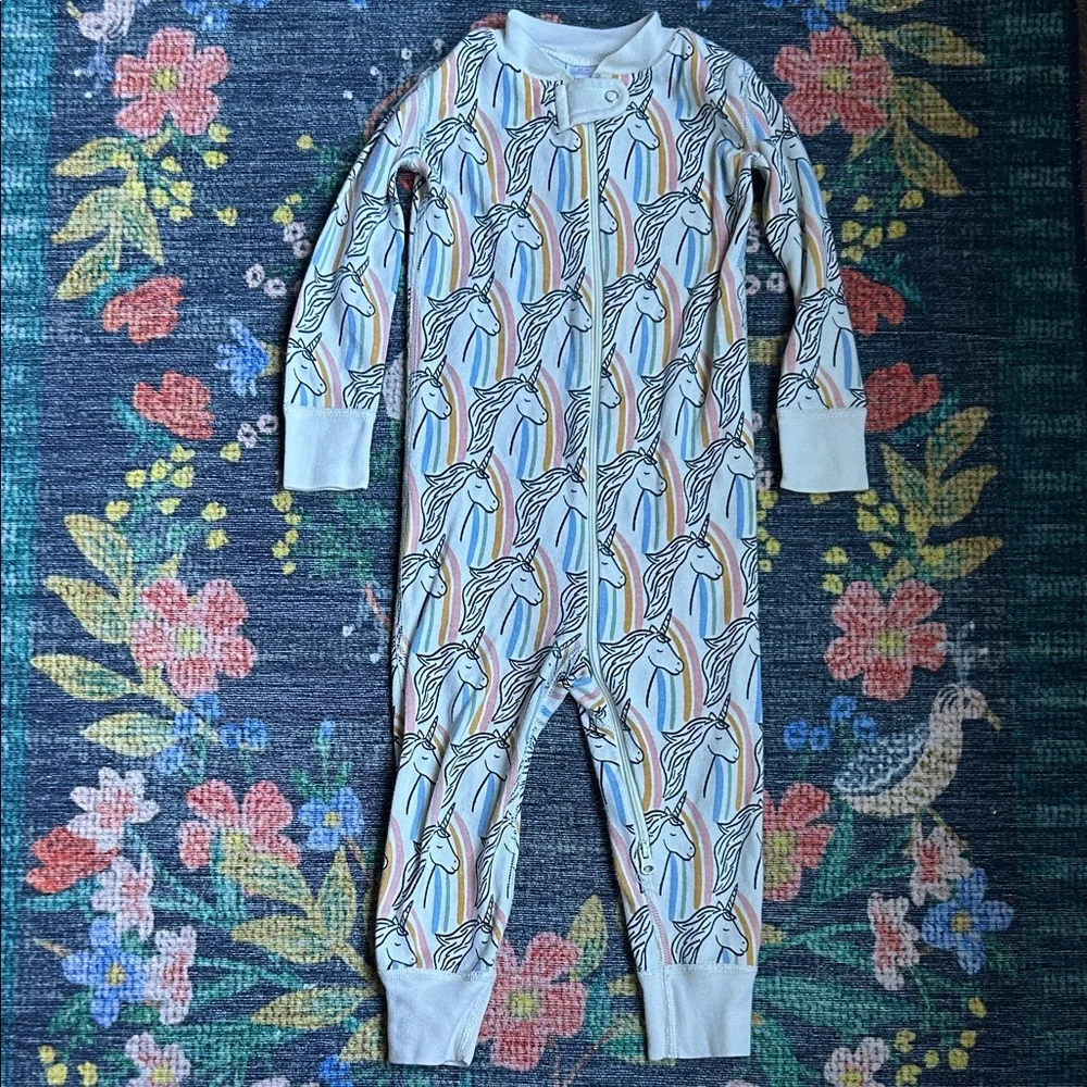 Hanna Andersson Rainbow Unicorn Toddler Sleeper Pajamas, Size 2T